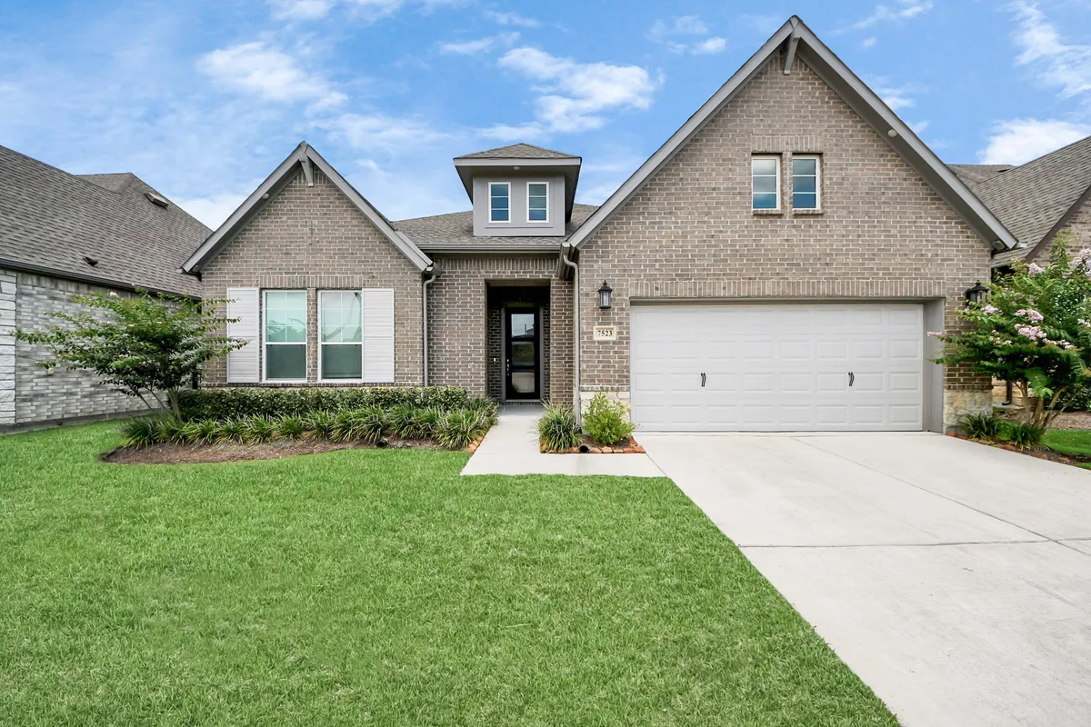 Property Slideshow image 1 of 33 | 7523 congress trail way, Porter, TX, 77365