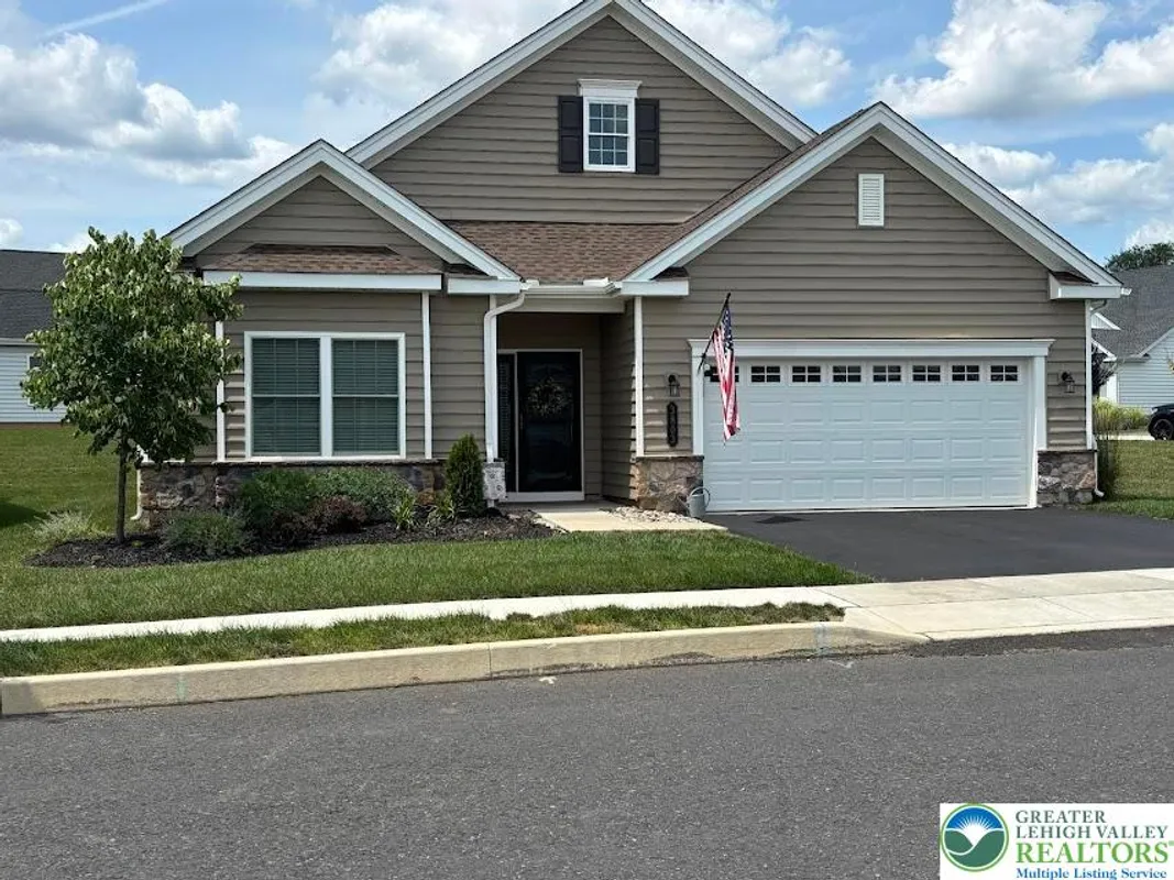 Property Slideshow image 1 of 36 | 3803 loyal ln, Easton, PA, 18045