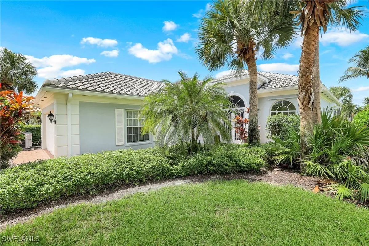 Property Slideshow image 1 of 50 | 2984 gilford way, Naples, FL, 34119