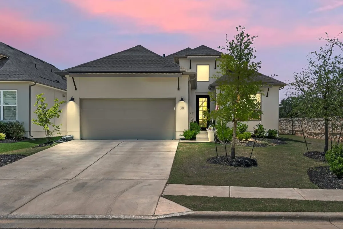 Property Slideshow image 1 of 39 | 523 hallwood dr, Liberty Hill, TX, 78642