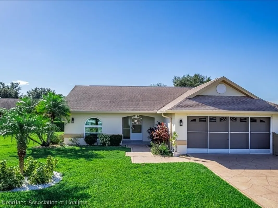 Property Slideshow image 1 of 46 | 20 chestnut trl, Lake Placid, FL, 33852
