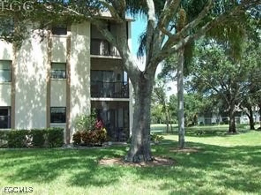 Property Slideshow image 1 of 19 | 13240 white marsh ln 9, Fort Myers, FL, 33912
