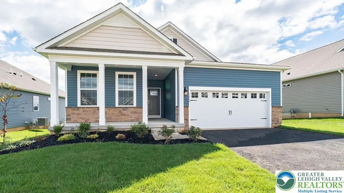 Property Slideshow image 1 of 17 | 1538 dresden dr, Breinigsville, PA, 18031
