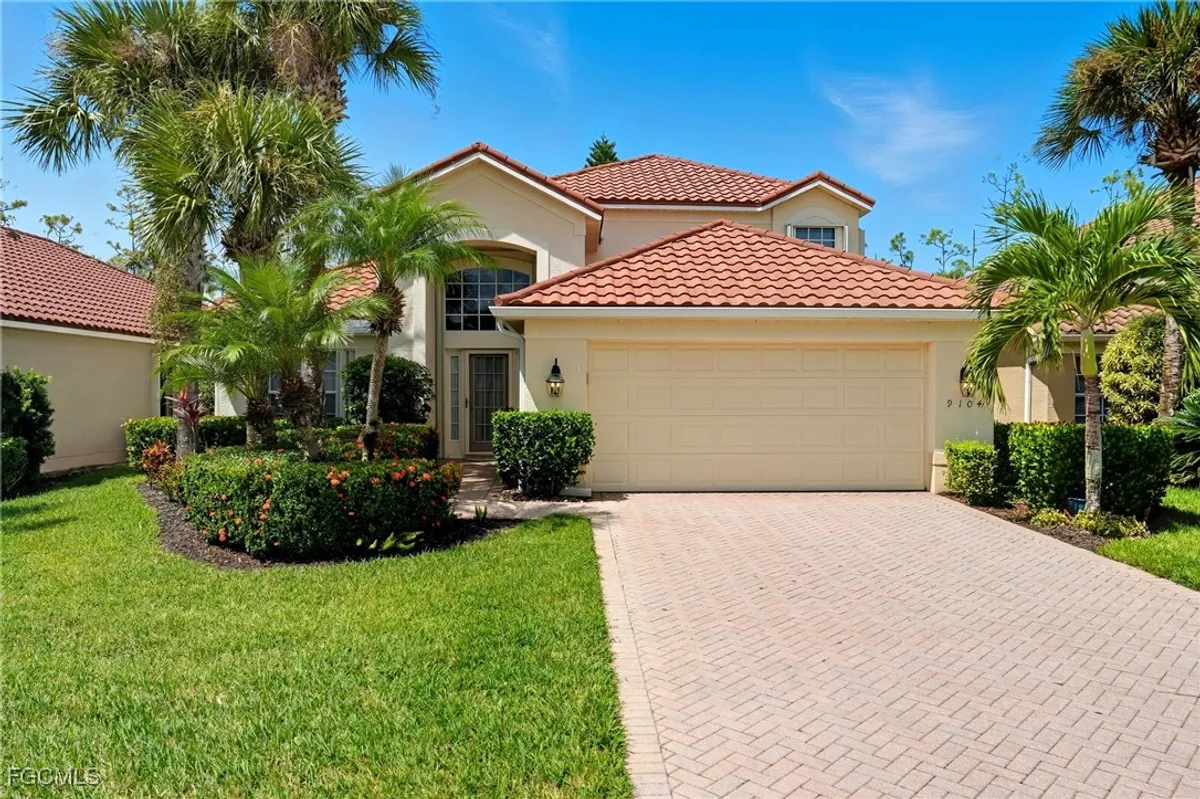 Property Slideshow image 1 of 50 | 9104 shadow glen way, Fort Myers, FL, 33913