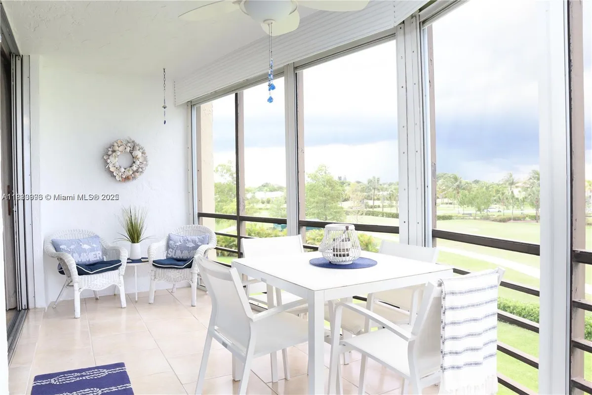 Property Slideshow image 1 of 35 | 23099 barwood ln 304, Boca Raton, FL, 33428