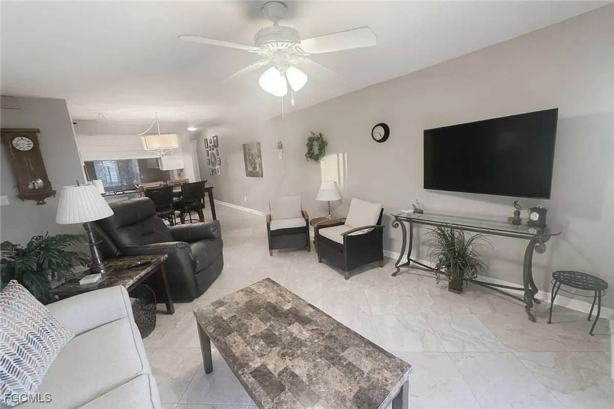 Property Slideshow image 1 of 22 | 11460 caravel cir 5009, Fort Myers, FL, 33908