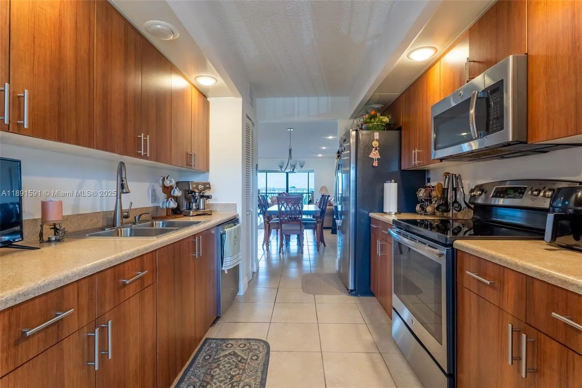 Property Slideshow image 1 of 14 | 1400 sw 131st way q410, Pembroke Pines, FL, 33027