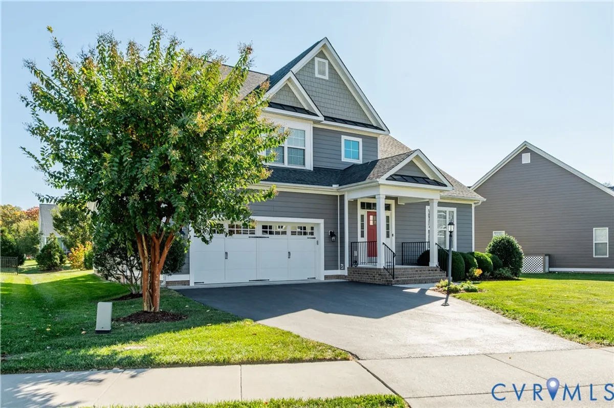 Property Slideshow image 1 of 45 | 7034 benhall cir, Glen Allen, VA, 23059
