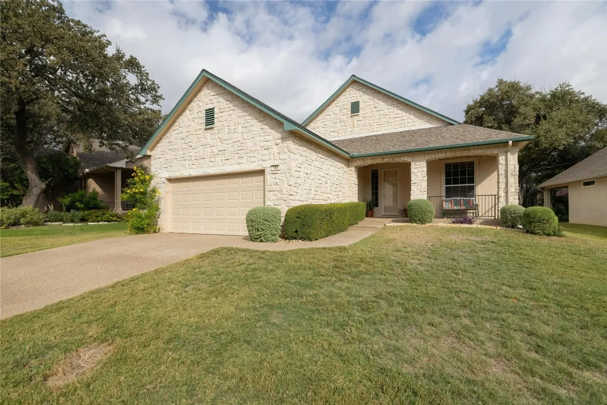 Property Slideshow image 1 of 29 | 155 dan moody trl, Georgetown, TX, 78633