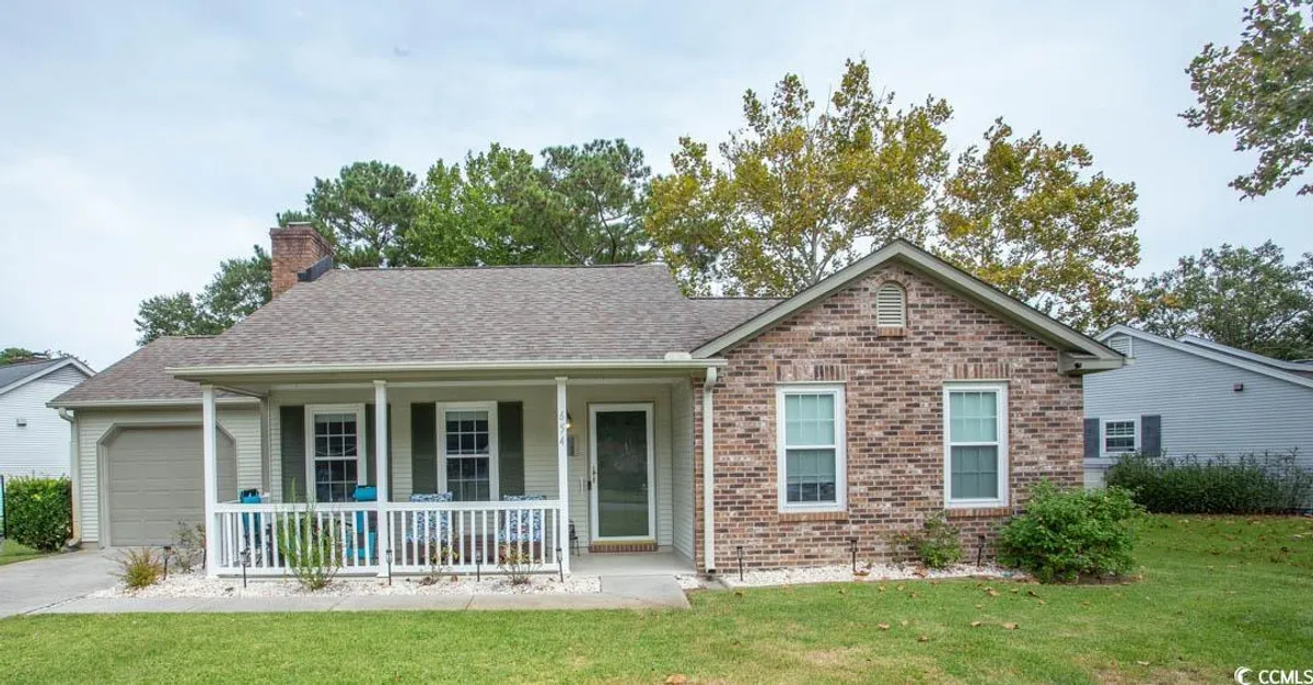 Property Slideshow image 1 of 33 | 654 bluebird ln, Murrells Inlet, SC, 29576