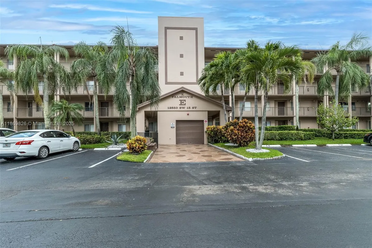 Property Slideshow image 1 of 28 | 12550 sw 15th st 205e, Pembroke Pines, FL, 33027