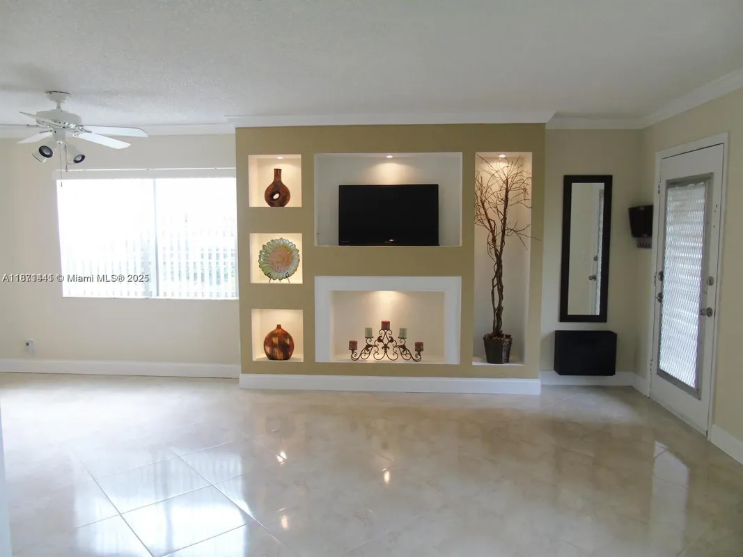 Property Slideshow image 1 of 13 | 545 normandy l # 545, Delray Beach, FL, 33484