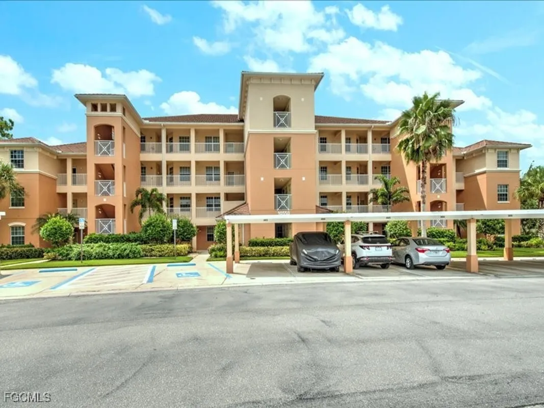 Property Slideshow image 1 of 40 | 10550 amiata way 303, Fort Myers, FL, 33913
