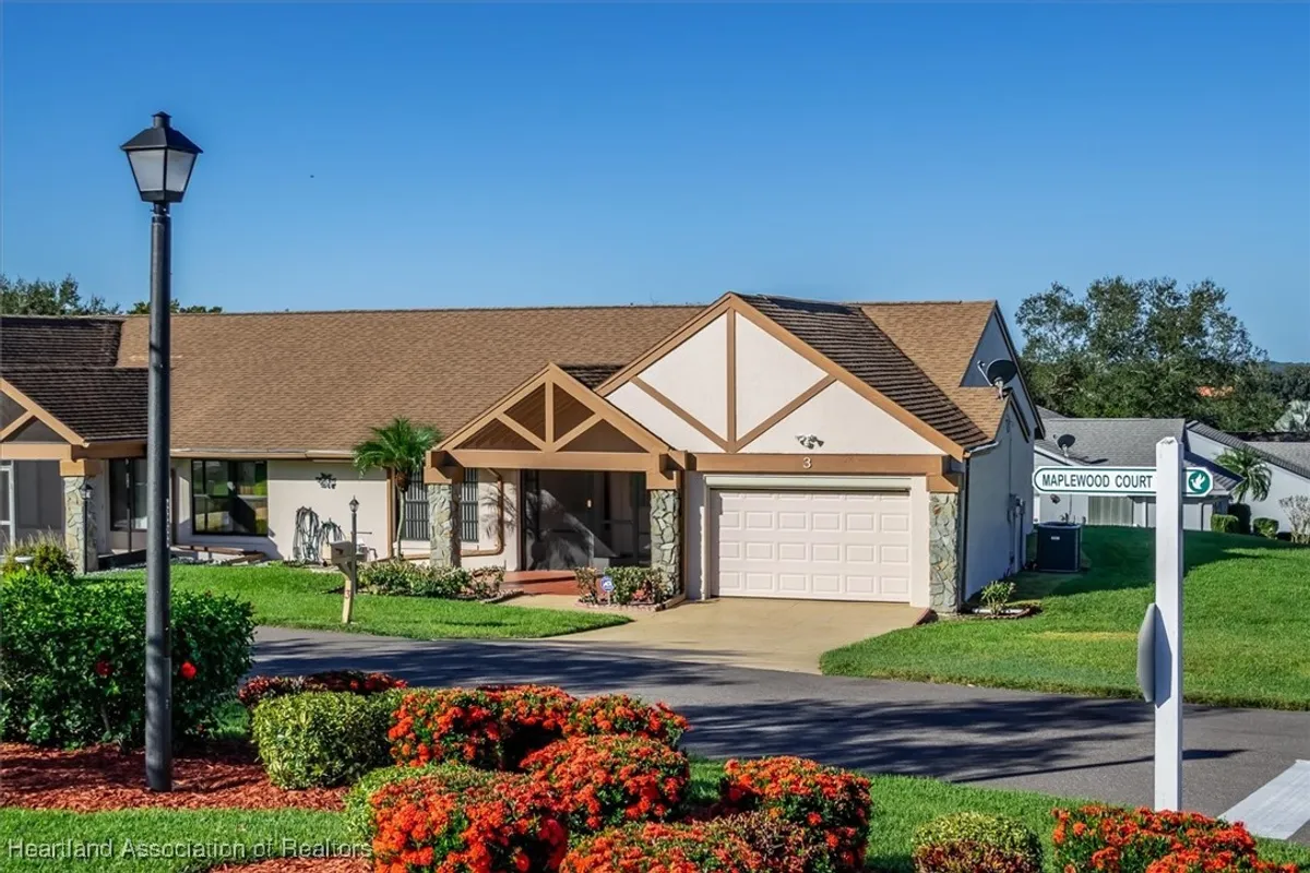 Property Slideshow image 1 of 28 | 3 maplewood ct, Lake Placid, FL, 33852