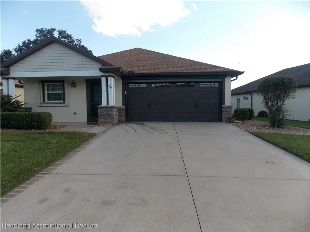 Property Slideshow image 1 of 31 | 178 woodside dr, Lake Placid, FL, 33852