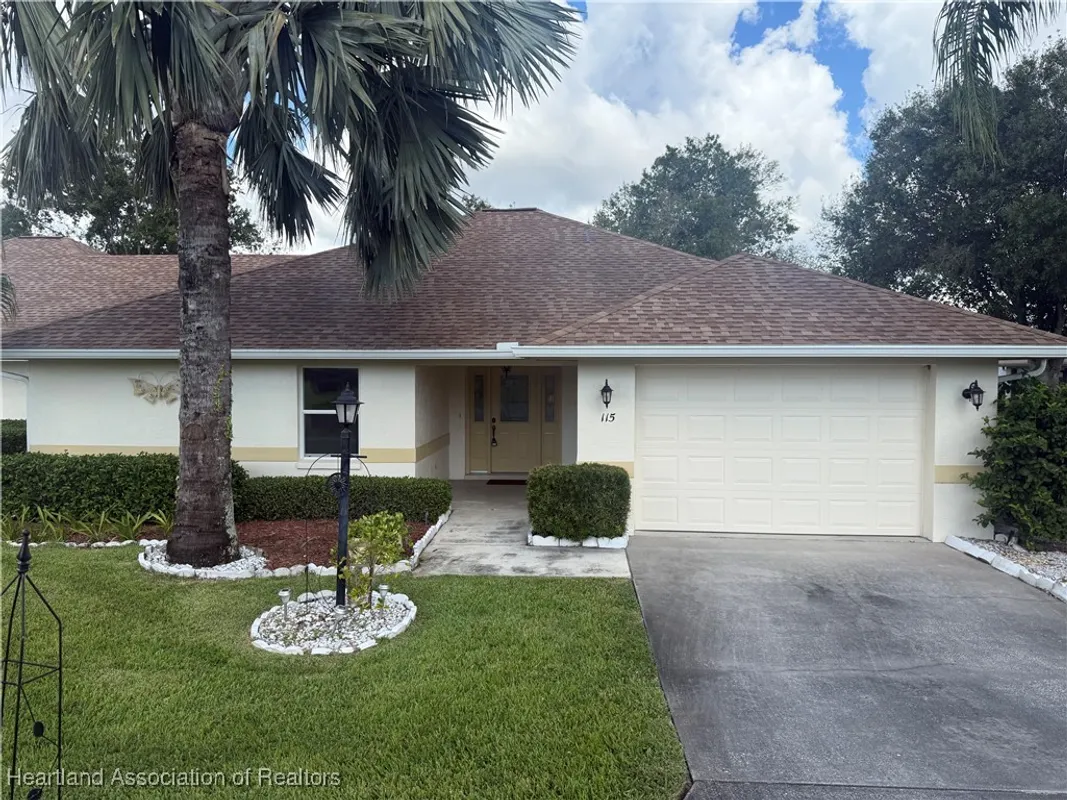 Property Slideshow image 1 of 18 | 115 tomoka blvd, Lake Placid, FL, 33852