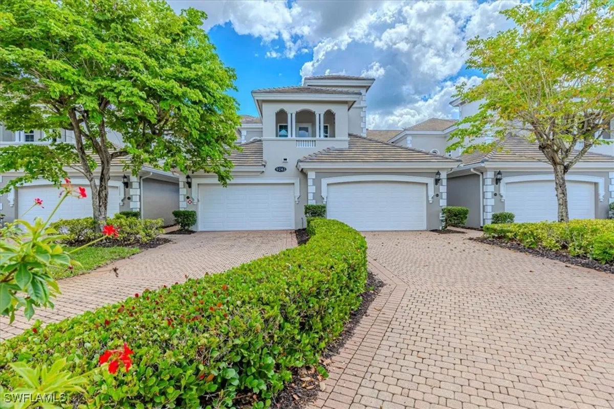 Property Slideshow image 1 of 33 | 9242 tesoro ln # 1, Naples, FL, 34114