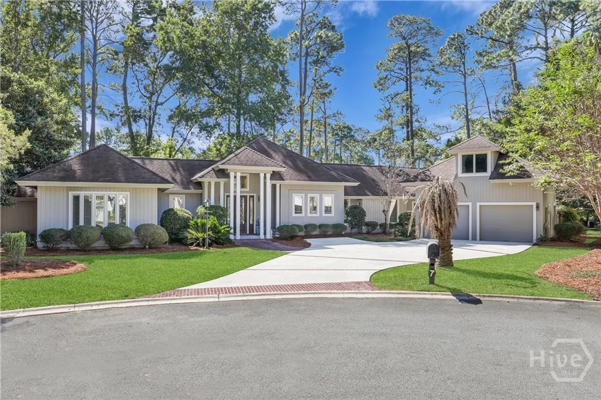 Property Slideshow image 1 of 32 | 7 springpine ln, Savannah, GA, 31411
