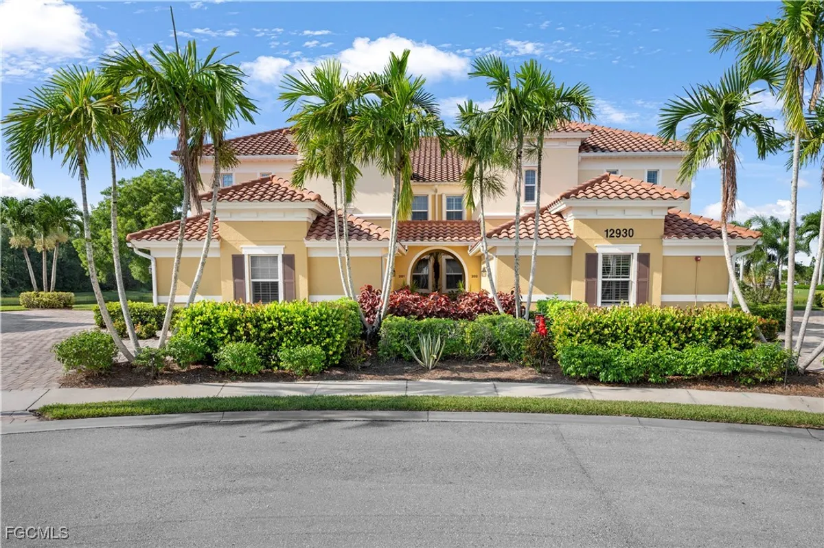 Property Slideshow image 1 of 30 | 12930 new market st 202, Fort Myers, FL, 33913
