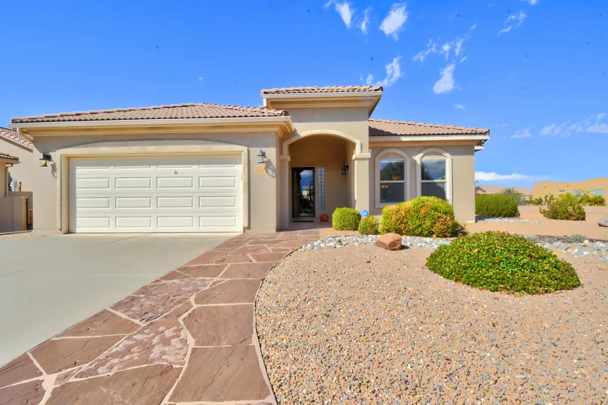 Property Slideshow image 1 of 32 | 901 golden yarrow trl, Bernalillo, NM, 87004