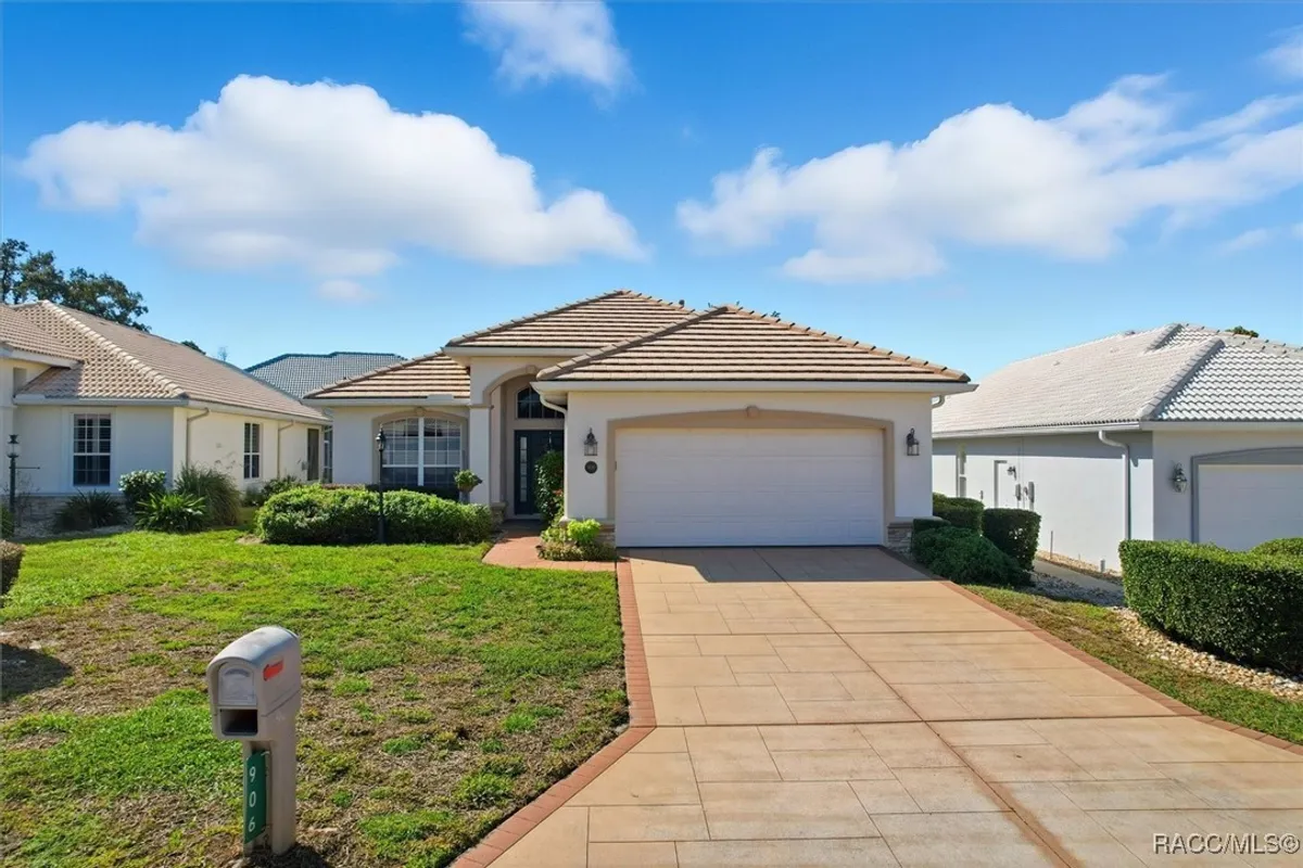 Property Slideshow image 1 of 41 | 906 w silver meadow loop, Hernando, FL, 34442