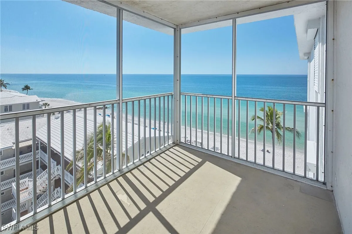 Property Slideshow image 1 of 24 | 1919 gulf shore blvd 804, Naples, FL, 34102