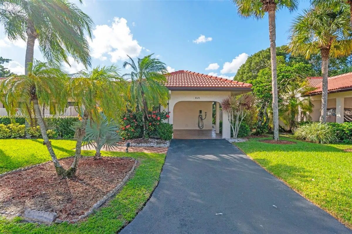 Property Slideshow image 1 of 53 | 8020 eastlake dr # 11-a, Boca Raton, FL, 33433