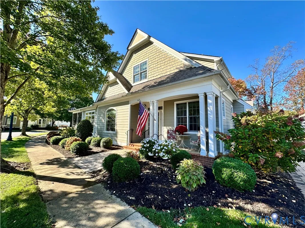 Property Slideshow image 1 of 35 | 9421 amberleigh cir, North Chesterfield, VA, 23236