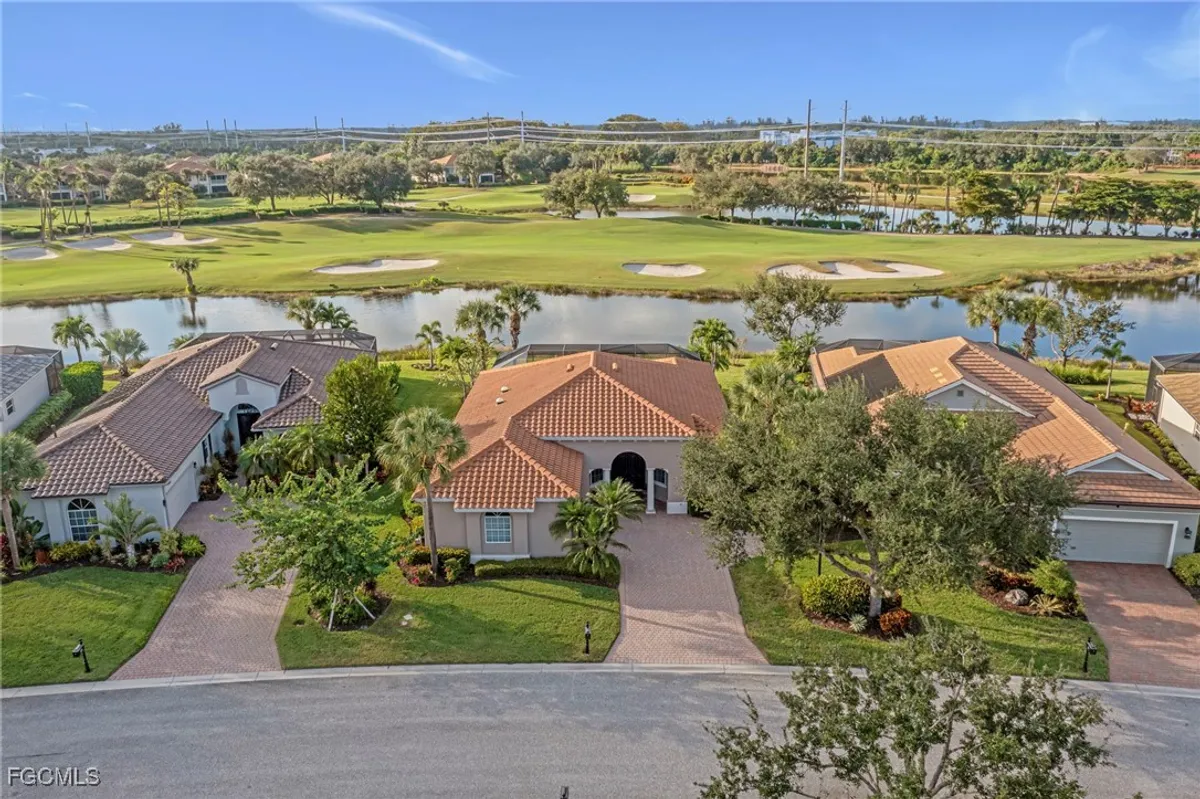 Property Slideshow image 1 of 37 | 3221 orangetree bnd, Fort Myers, FL, 33905