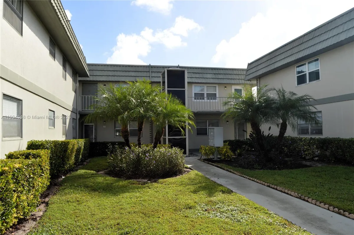 Property Slideshow image 1 of 29 | 251 monaco f, Delray Beach, FL, 33446