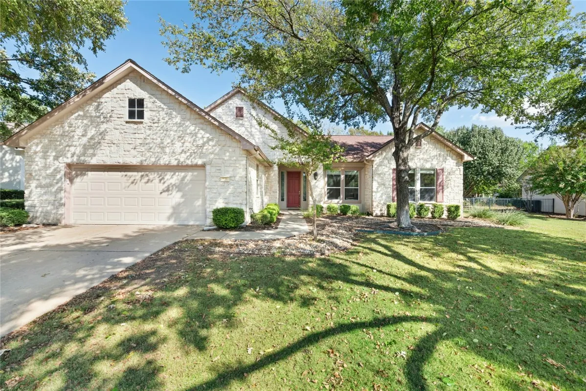 Property Slideshow image 1 of 35 | 106 waterlily ln, Georgetown, TX, 78633