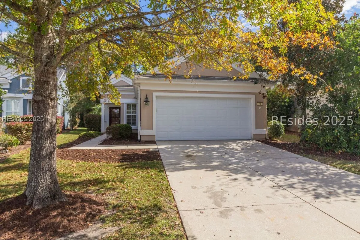 Property Slideshow image 1 of 26 | 80 biltmore dr, Bluffton, SC, 29909