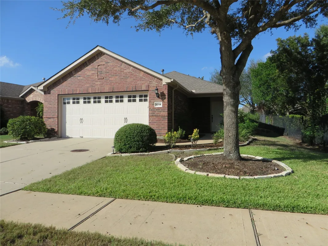 Property Slideshow image 1 of 19 | 1014 oleander way, Richmond, TX, 77469