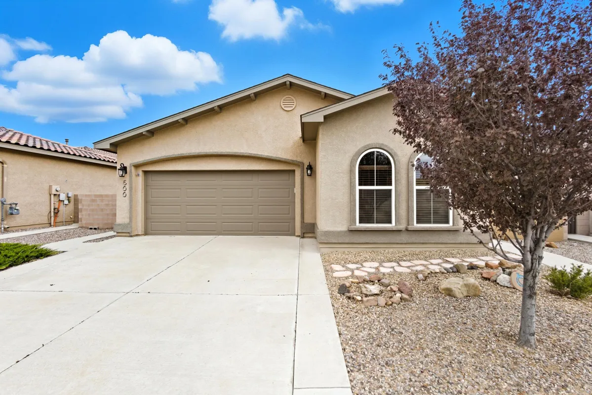 Property Slideshow image 1 of 87 | 600 jubilee blvd, Los Lunas, NM, 87031