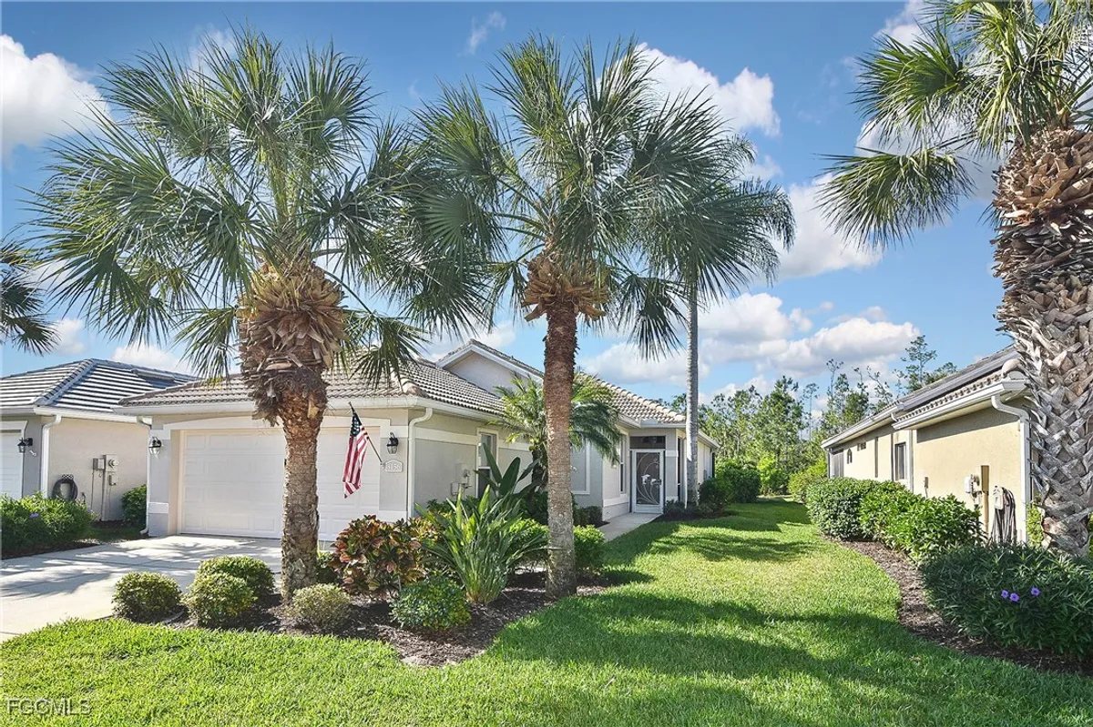 Property Slideshow image 1 of 50 | 8156 woodridge pointe dr, Fort Myers, FL, 33912