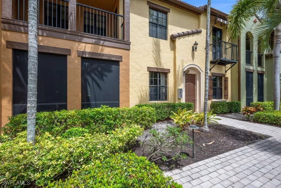 Property Slideshow image 1 of 15 | 8945 malibu st 204, Naples, FL, 34113