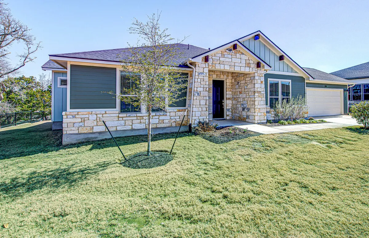 Property Slideshow image 1 of 40 | 128 roaming rock trl unit 102, San Marcos, TX, 78666