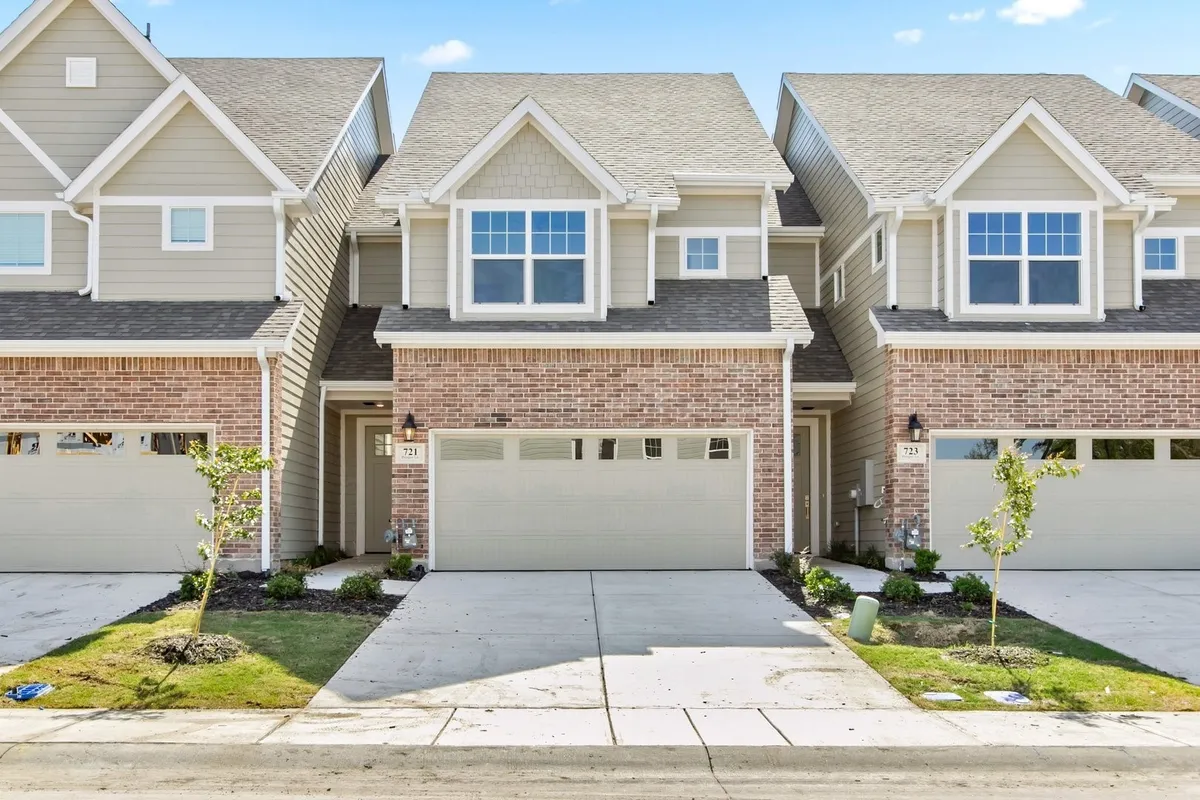 Property Slideshow image 1 of 40 | 721 prosper ln, Wylie, TX, 75098