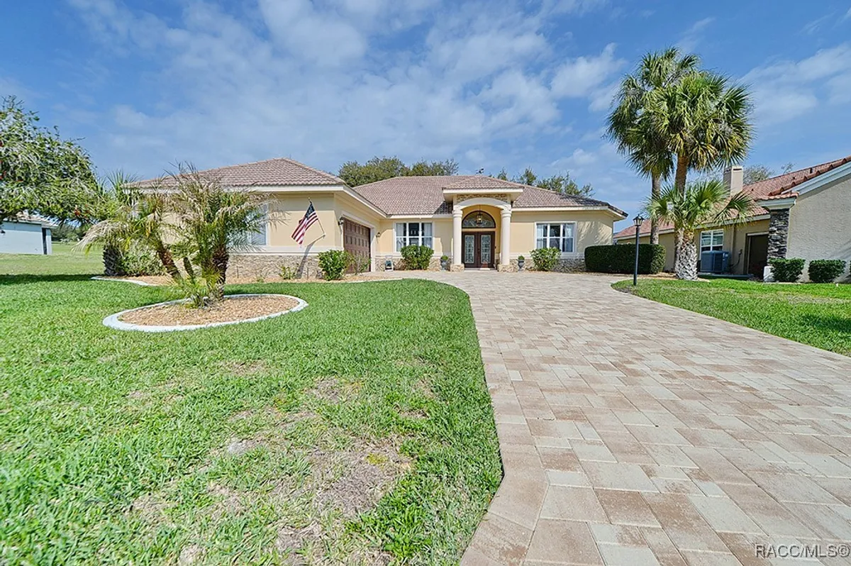 Property Slideshow image 1 of 70 | 179 w mickey mantle path, Hernando, FL, 34442