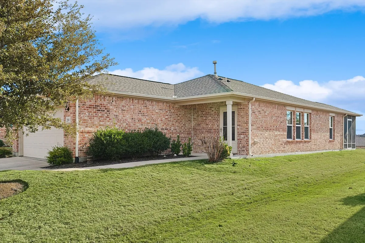 Property Slideshow image 1 of 39 | 289 mariposa ln, Frisco, TX, 75036