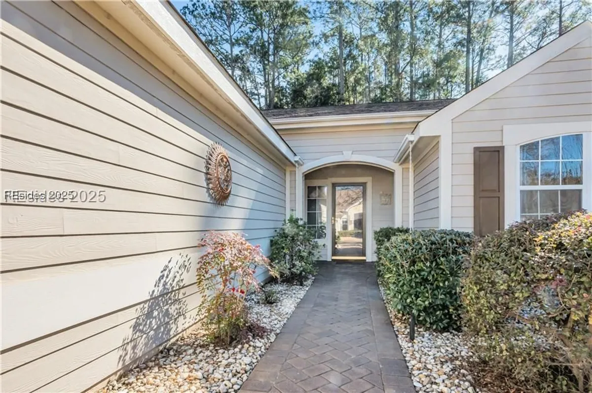 Property Slideshow image 1 of 30 | 106 hunley ct, Bluffton, SC, 29909