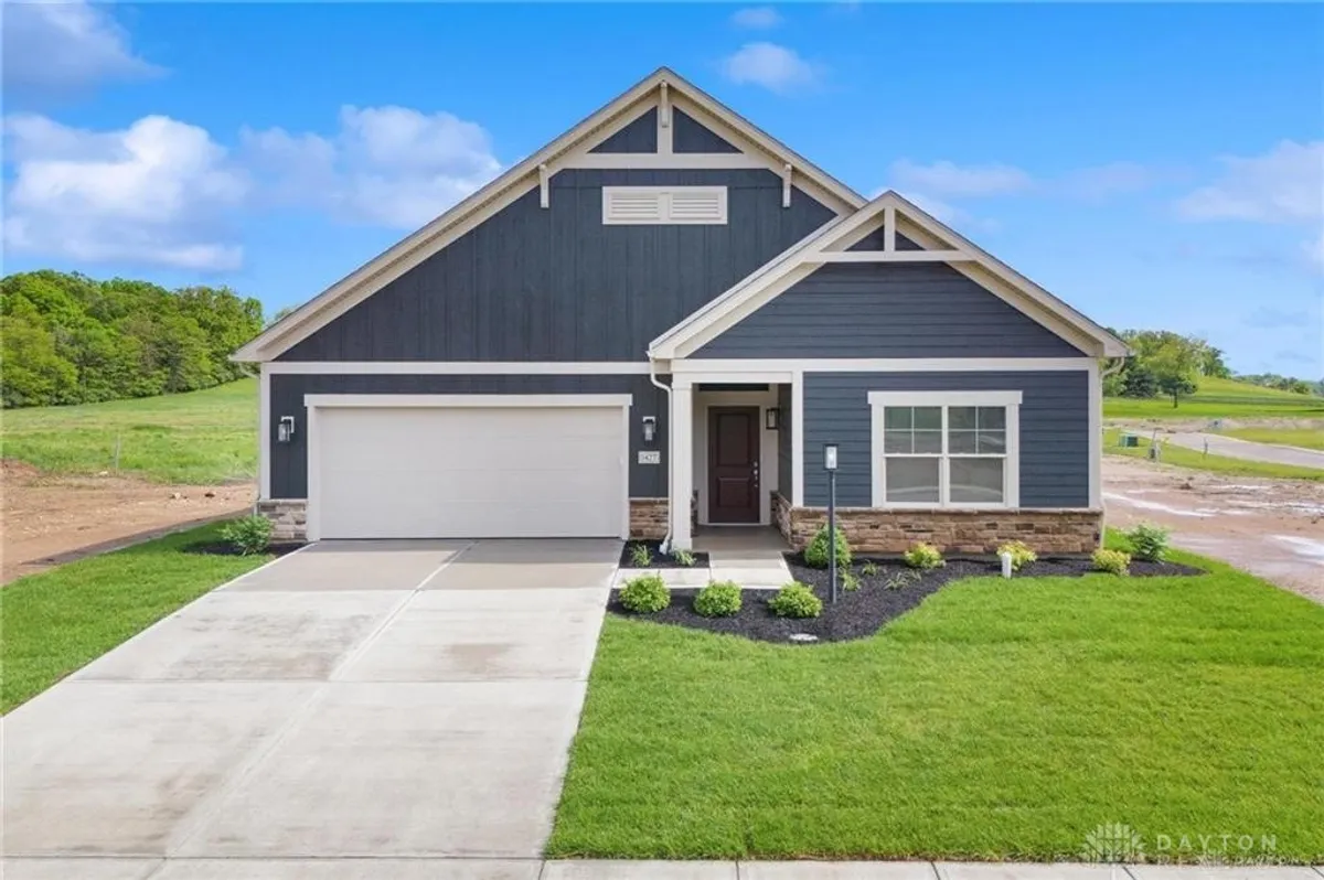 Property Slideshow image 1 of 35 | 1427 triple crown way, Beavercrk Twp, OH, 45385