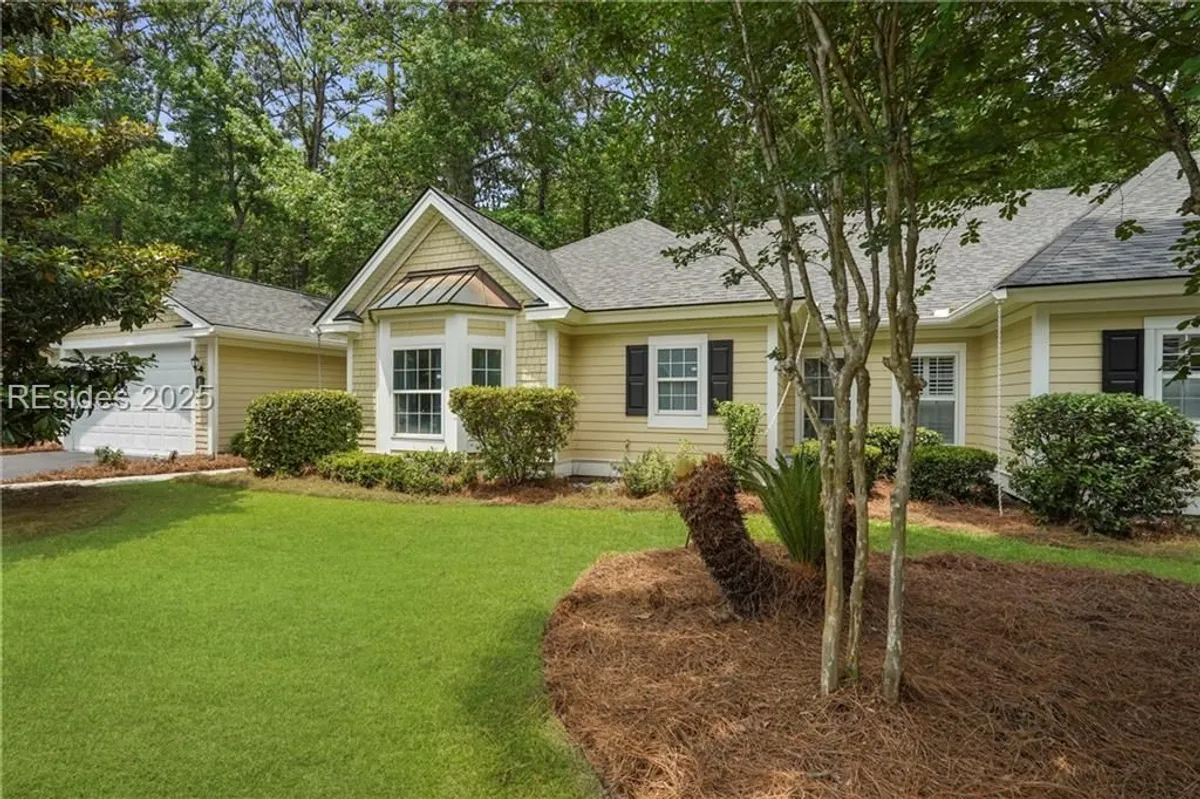Property Slideshow image 1 of 30 | 15 indigo run dr unit 8, Hilton Head Island, SC, 29926