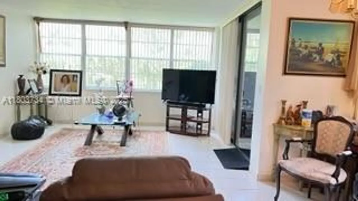 Property Slideshow image 1 of 26 | 1400 saint charles pl l4, Pembroke Pines, FL, 33026