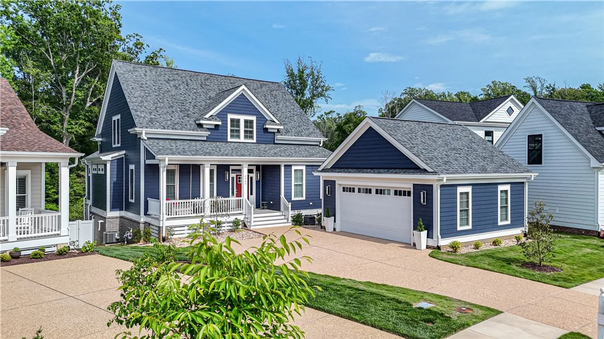 Property Slideshow image 1 of 45 | 6063 settlers market blvd, Williamsburg, VA, 23188