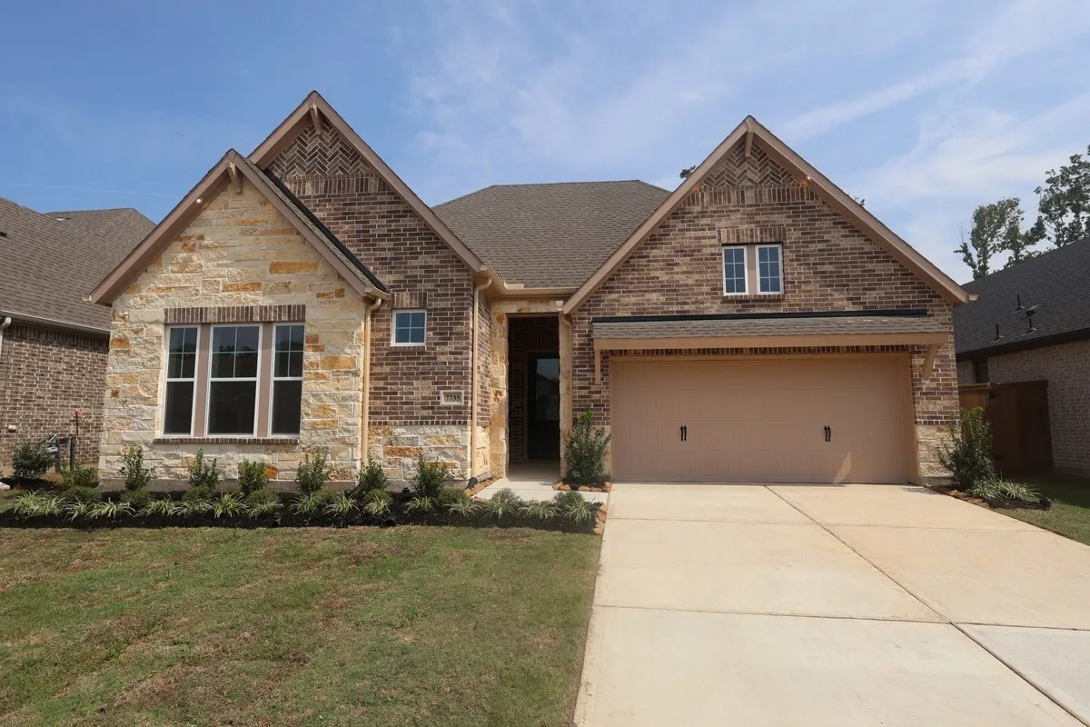 Property Slideshow image 1 of 21 | 7735 coopers rock ln, Porter, TX, 77365