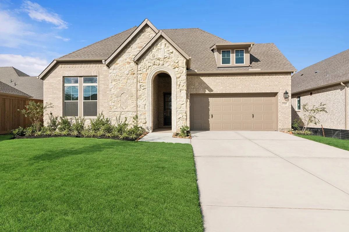 Property Slideshow image 1 of 46 | 7719 coopers rock ln, Porter, TX, 77365