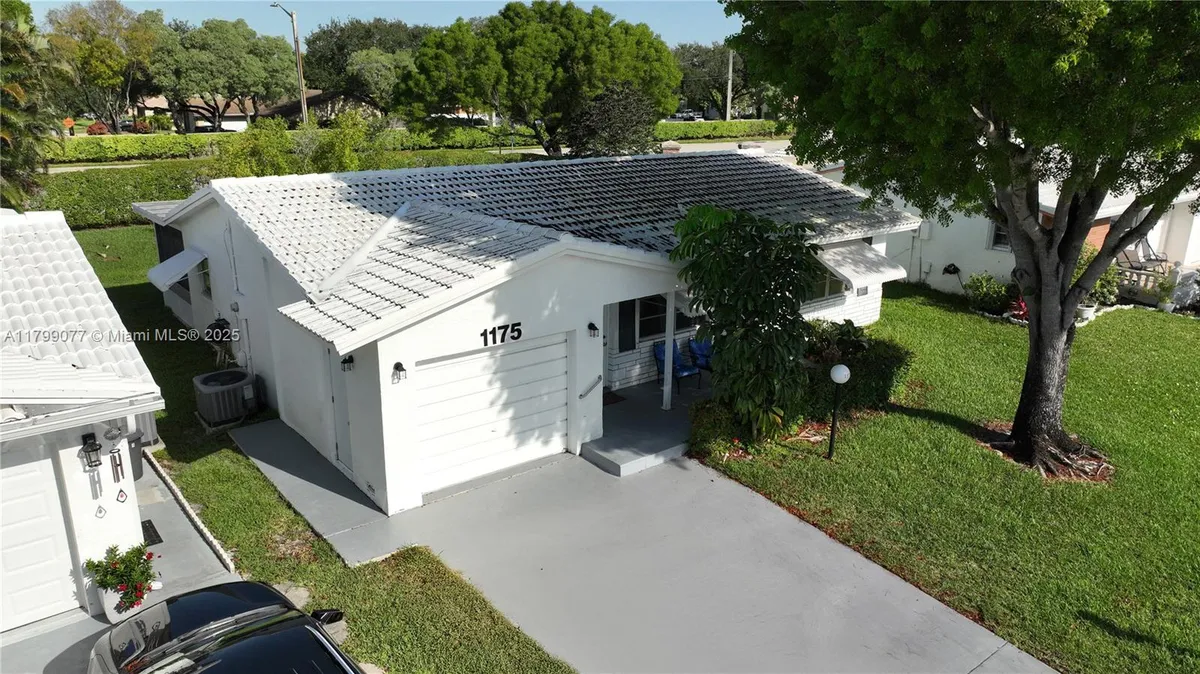 Property Slideshow image 1 of 14 | 1175 nw 90th way, Plantation, FL, 33322
