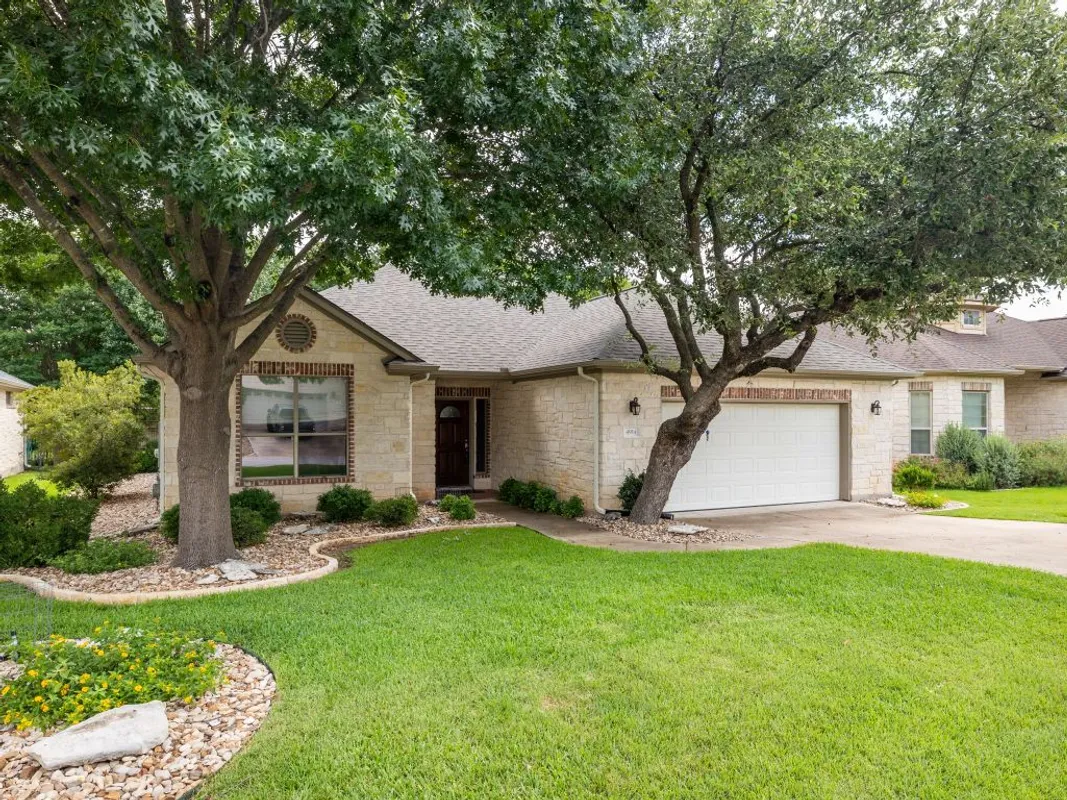 Property Slideshow image 1 of 40 | 4914 big bend trl, Georgetown, TX, 78633