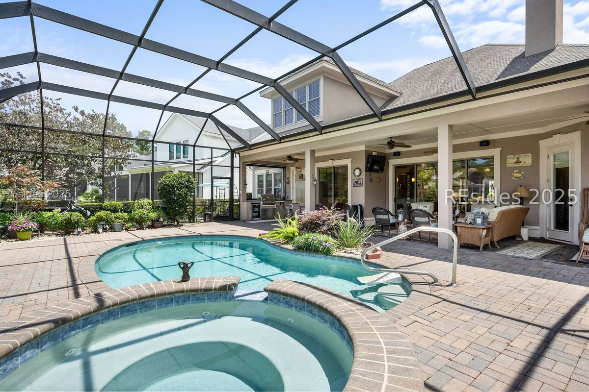 Property Slideshow image 1 of 71 | 10 anchor bay ct, Bluffton, SC, 29910